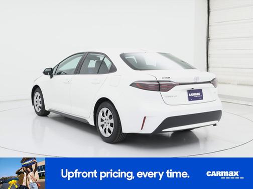 White 2022 Toyota Corolla LE