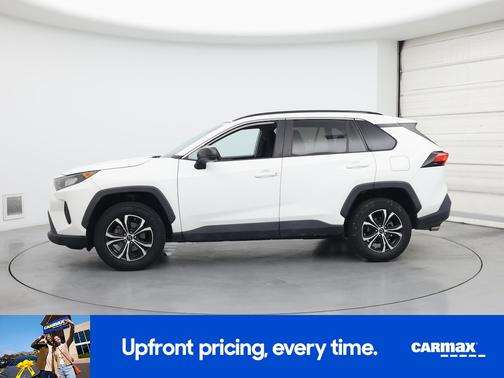 2020 Toyota RAV4 LE