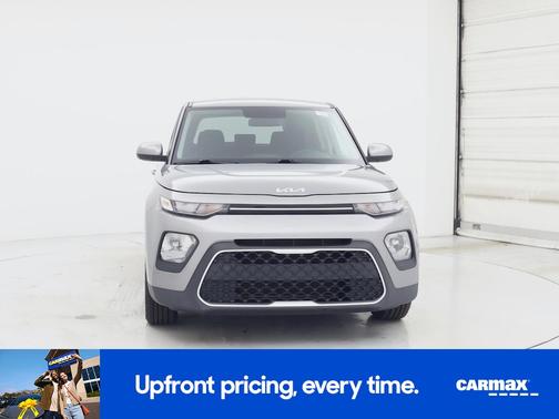 Gray 2022 Kia Soul LX