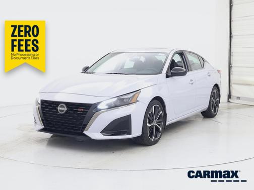 Gray 2023 Nissan Altima SR