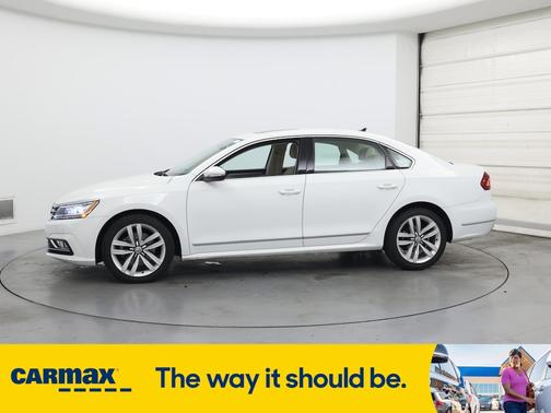 2017 Volkswagen Passat SE
