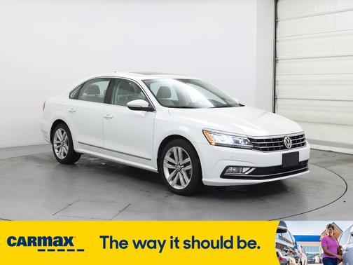 2017 Volkswagen Passat SE