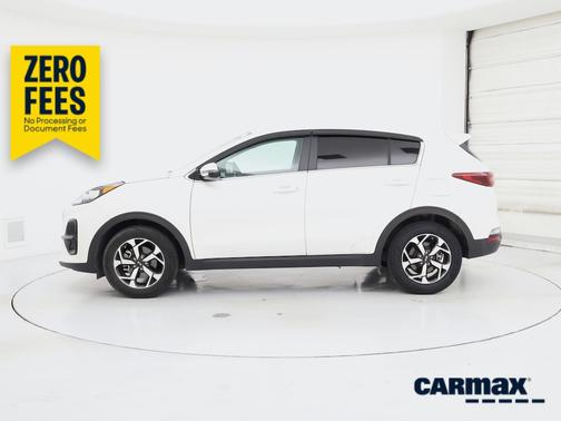 White 2021 Kia Sportage LX