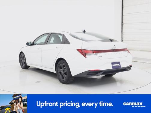 White 2021 Hyundai ELANTRA SEL