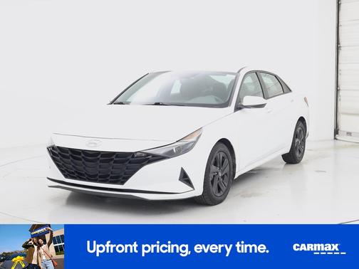 White 2021 Hyundai ELANTRA SEL