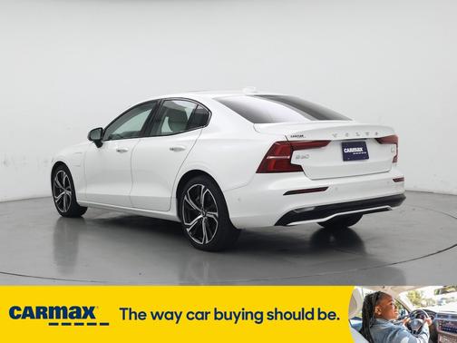 2023 Volvo S60 Recharge Plug-In Hybrid T8 Plus Dark Theme