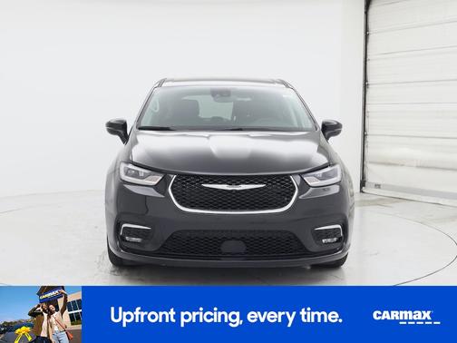 Black 2023 Chrysler Pacifica Touring L