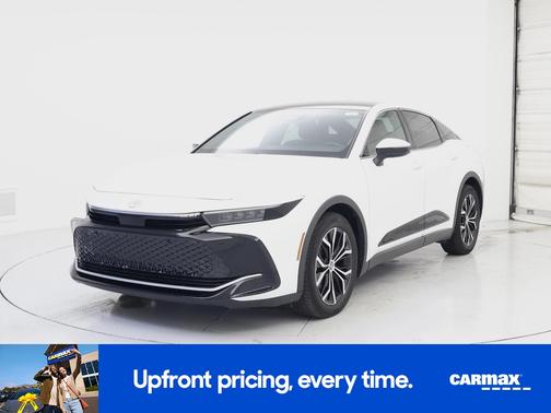 White 2023 Toyota Crown Limited