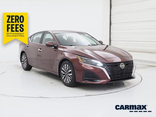 Red 2023 Nissan Altima SV
