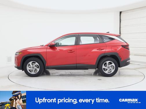 Red 2023 Hyundai TUCSON SE
