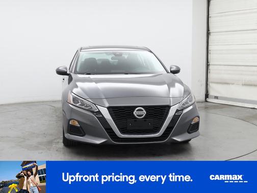 2022 Nissan Altima SV