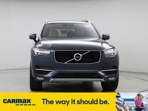 2018 Volvo XC90 T6 Momentum
