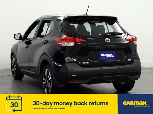 Photo 2 of 23 of 2020 Nissan Kicks SR