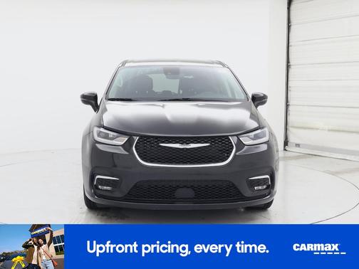 Black 2023 Chrysler Pacifica Touring L