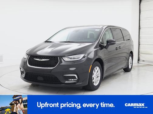 Black 2023 Chrysler Pacifica Touring L