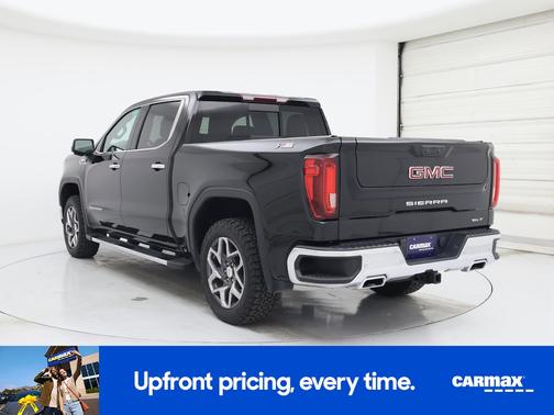 Black 2022 GMC Sierra 1500 SLT