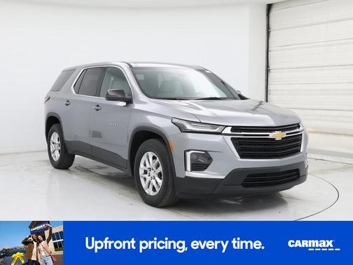 Gray 2023 Chevrolet Traverse LS