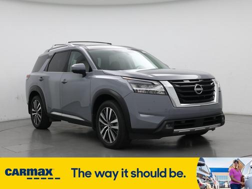 2022 Nissan Pathfinder Platinum