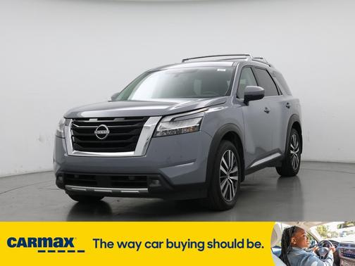 2022 Nissan Pathfinder Platinum