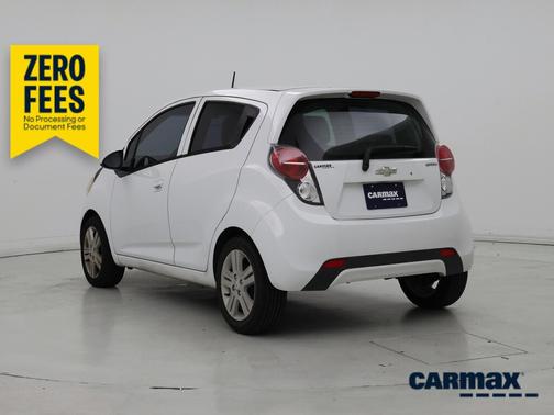 White 2015 Chevrolet Spark LT