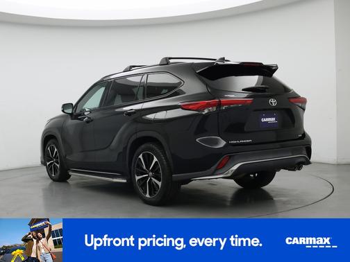 Black 2021 Toyota Highlander XSE