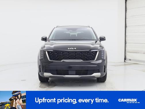Black 2024 Kia Sorento S