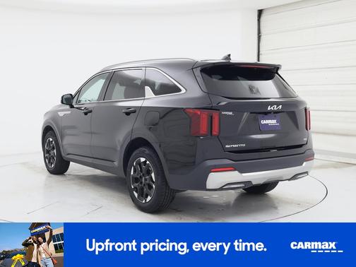 Black 2024 Kia Sorento S