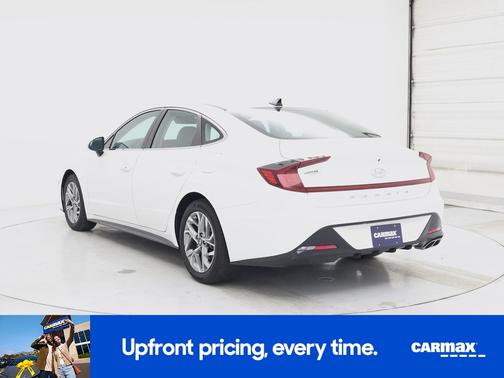 White 2022 Hyundai SONATA SEL