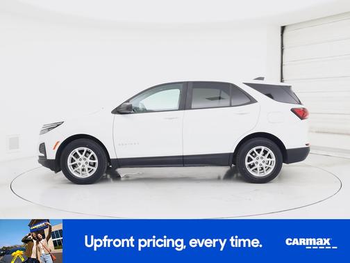 White 2022 Chevrolet Equinox LS