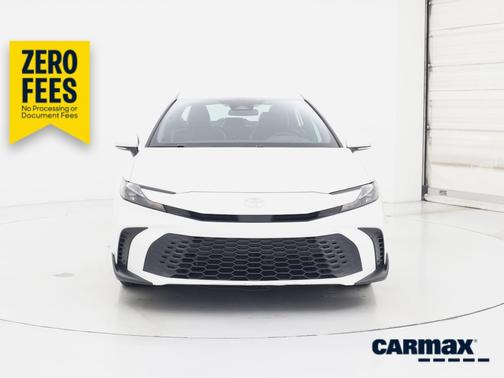 White 2025 Toyota Camry SE