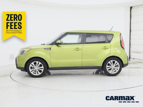 Green 2015 Kia Soul +