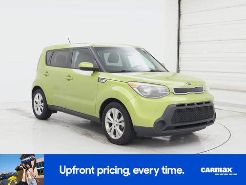 Green 2015 Kia Soul +