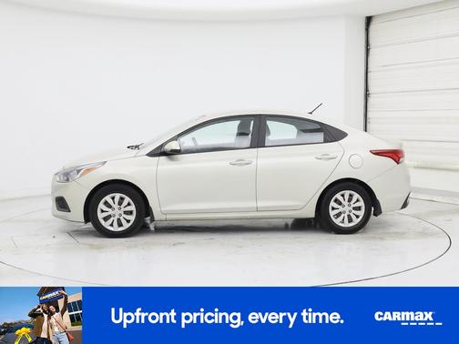 Tan 2019 Hyundai Accent SE