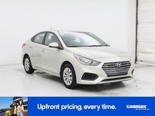 Tan 2019 Hyundai Accent SE