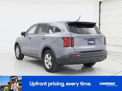 Silver 2021 Kia Sorento LX