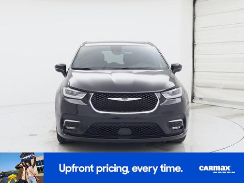 Black 2025 Chrysler Pacifica Select
