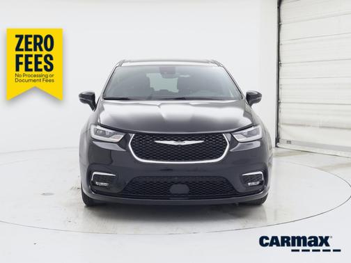 Black 2025 Chrysler Pacifica Select