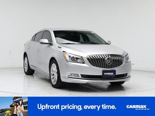 Silver 2016 Buick LaCrosse 1SB