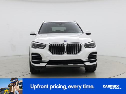 White 2022 BMW X5 PHEV XDrive45e