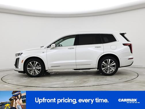 White 2022 Cadillac XT6 Premium Luxury