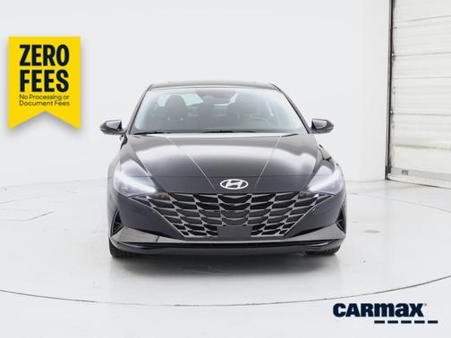 Black 2023 Hyundai ELANTRA Limited