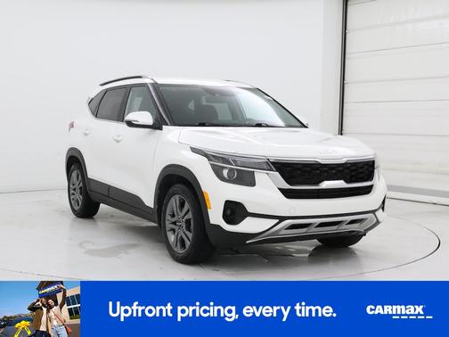 White 2023 Kia Seltos S