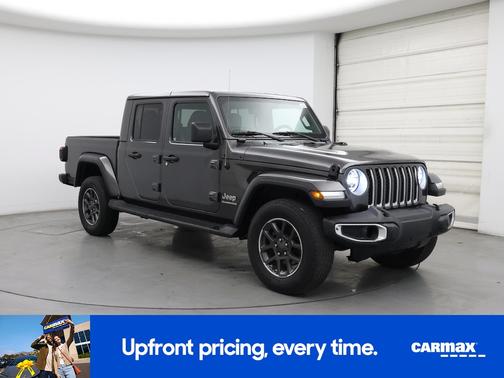 Gray 2021 Jeep Gladiator Overland
