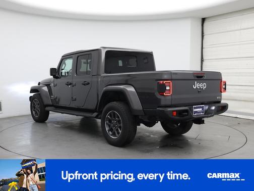 Gray 2021 Jeep Gladiator Overland