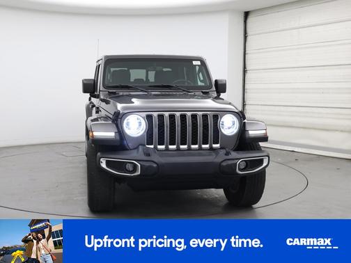 Gray 2021 Jeep Gladiator Overland
