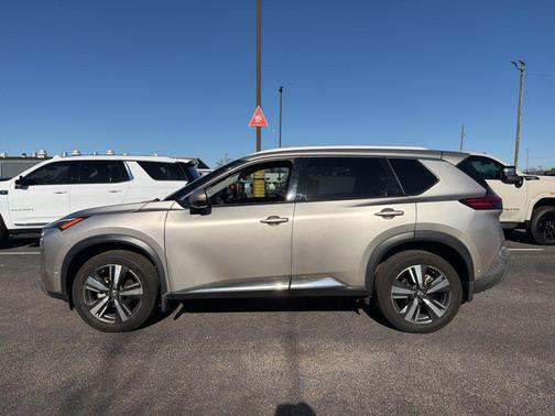 2022 Nissan Rogue Platinum