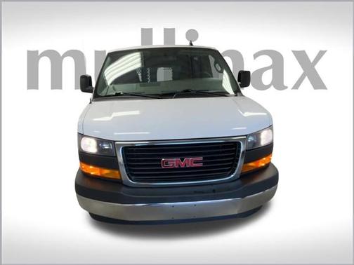 2022 GMC Savana 2500 Work Van