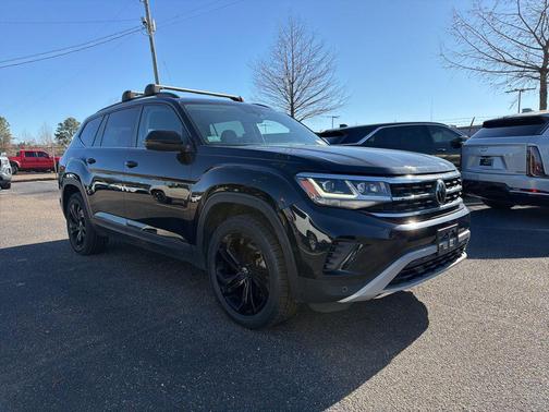 2022 Volkswagen Atlas 2.0T SE w/Technology 4MOTION