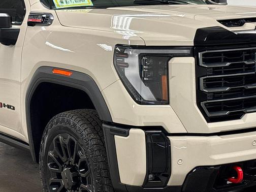 2026 GMC Sierra 2500 AT4