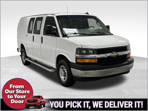2024 Chevrolet Express 2500 RWD 2500 Regular Wheelbase WT